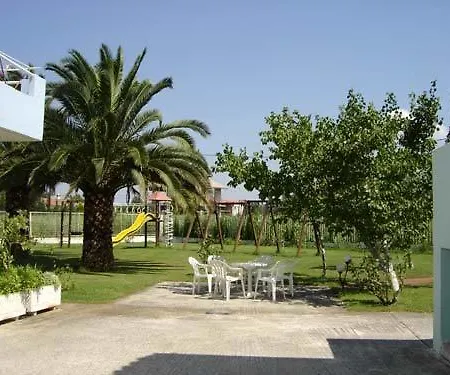 Aparthotel 7syn7 2*